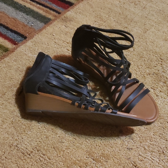 Sandals - Picture 2 of 2